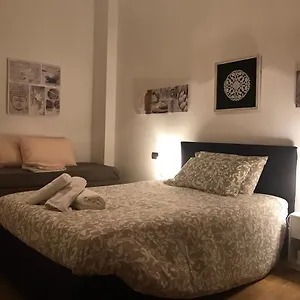 https://via-falcone-apartment-kibilu.it-lombardy.com